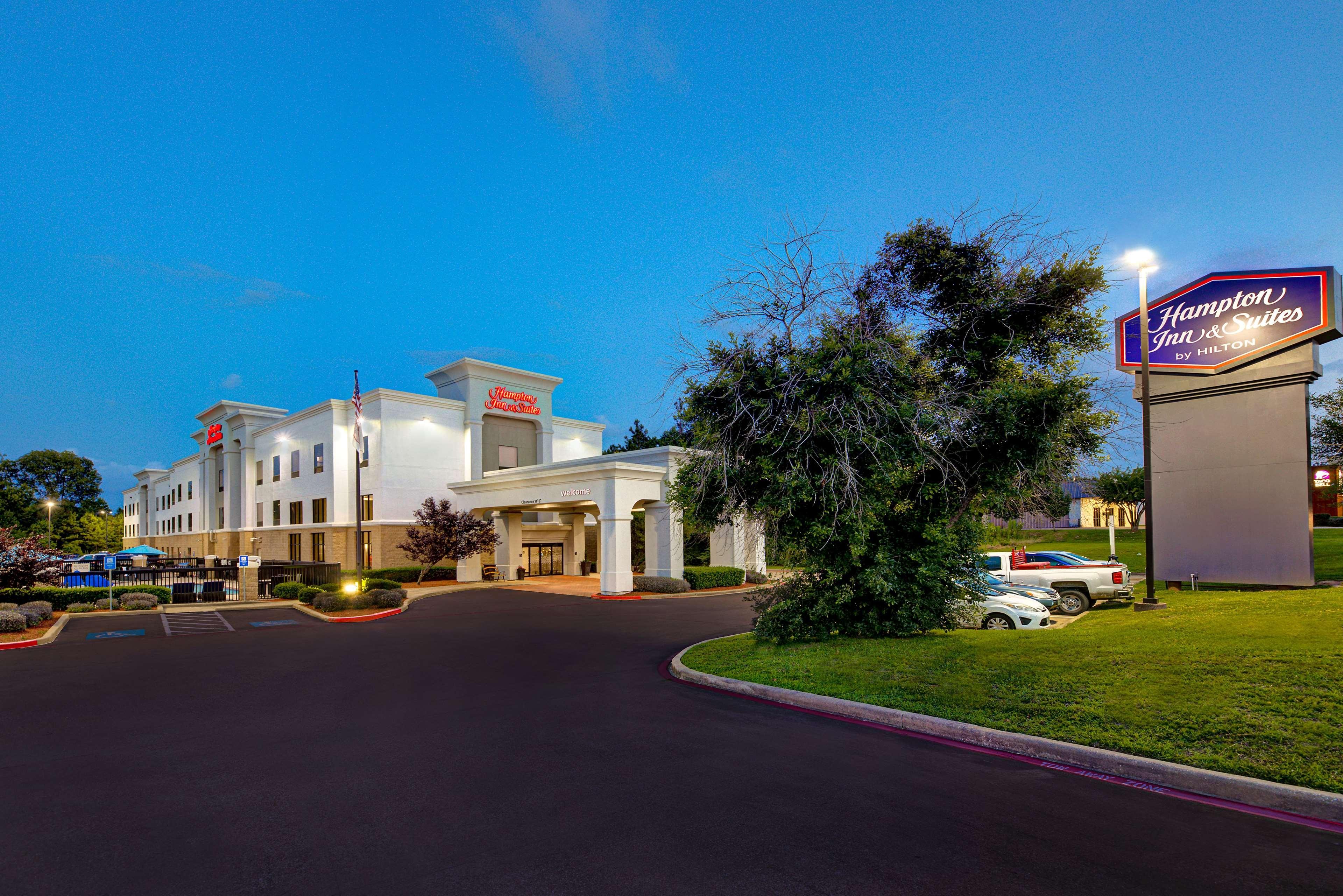 Hampton Inn & Suites Nacogdoches Esterno foto
